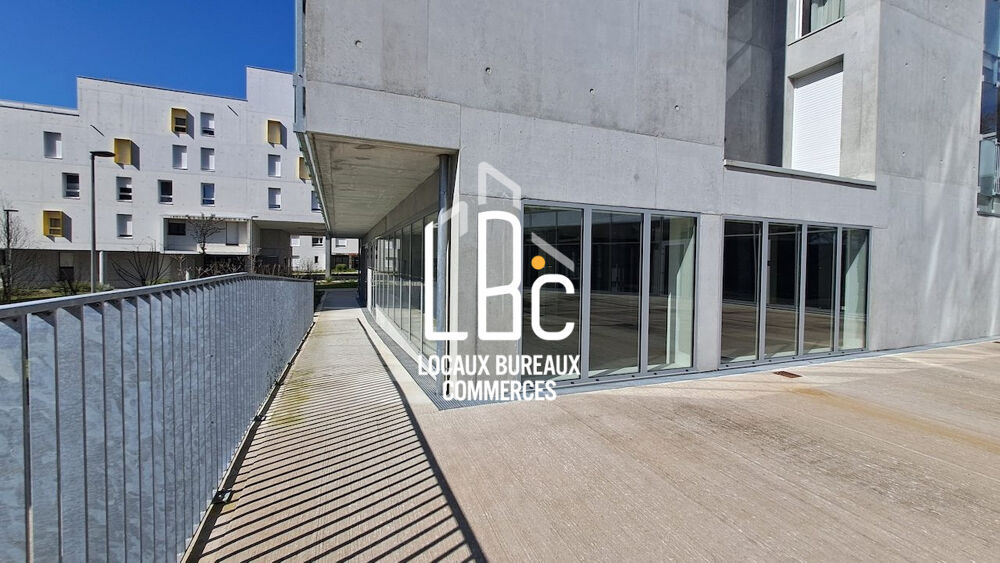   Nantes Université - À vendre local commercial 214,50 m² 
