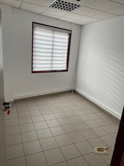 BUREAU EN ZI 345 74380 Cranves sales