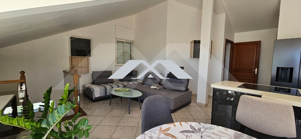 Apartement T4 meublé + grande terrasse Sainte Clotilde