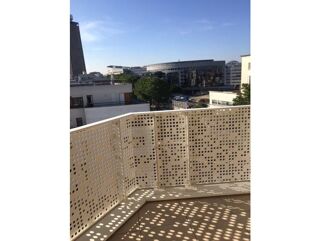  Appartement à louer 4 pièces 82 m²