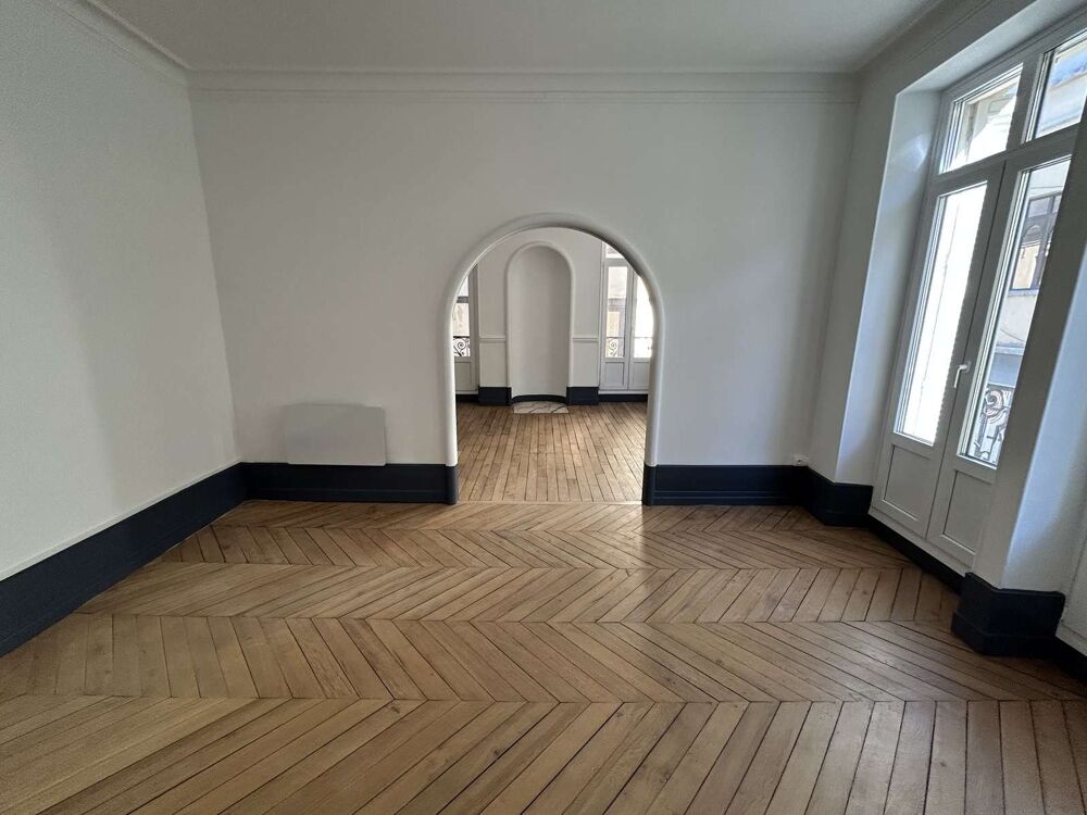 Centre historique, Appartement T5, 86,00 m², entierement rénov