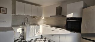  Appartement � louer 4 pi�ces 85 m�