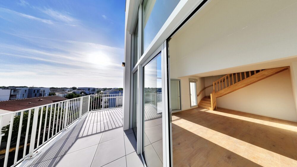 Vente Appartement Superbe duplex loft dernier étage triple expo / terrasse 30m2 La rochelle
