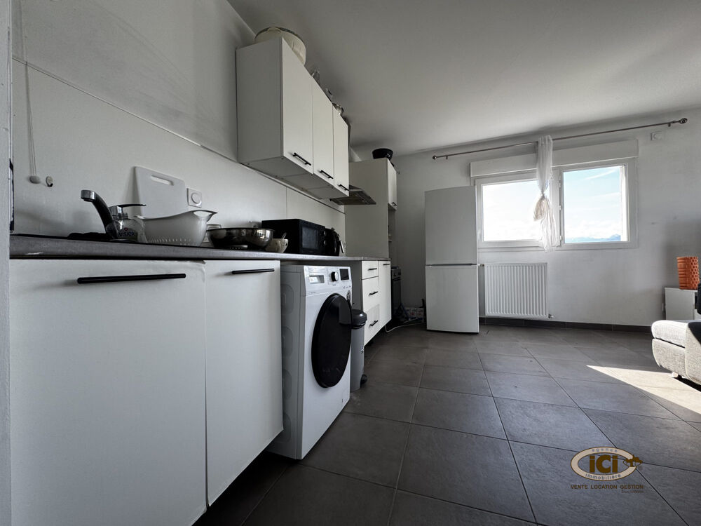 Vente Appartement Magnifique T4 au dernier etage avec 2 box en sous sol Annemasse