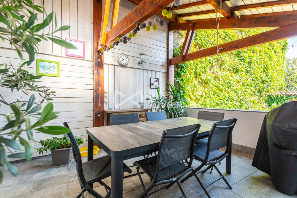 Vente Maison Maison de village à vendre à Vernaison 214 m² - 4 chambres, b Vernaison