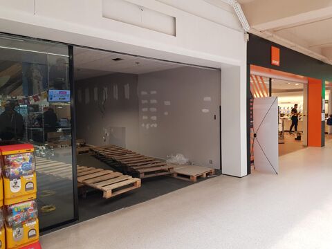   A vendre Local Commercial - Centre Commercial 
