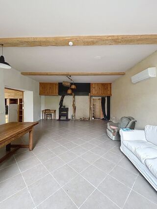  Maison à louer 4 pièces 160 m²
