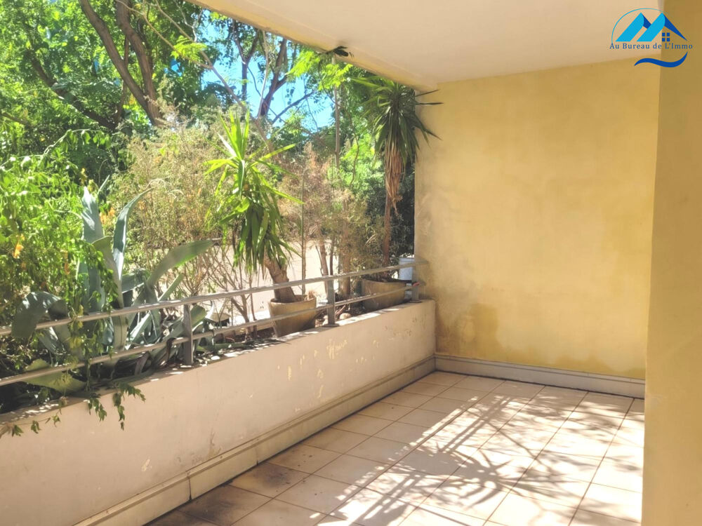 Location Appartement T2 avec terrasse et place de parking - Marseille 8° Marseille 8