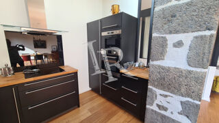  Appartement à louer 4 pièces 129 m²
