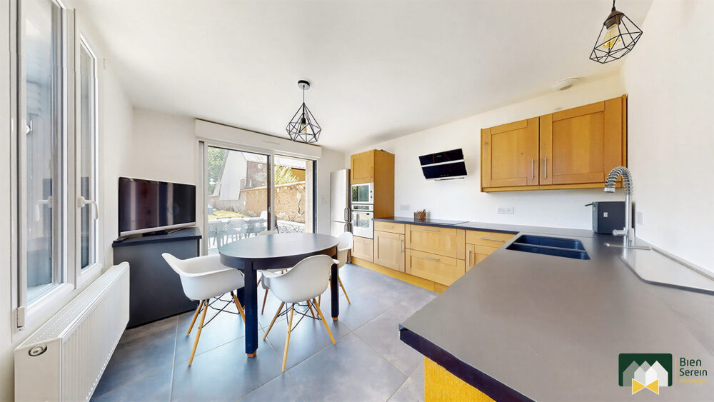 Vente Maison CHARMANTE LONGÈRE 2 CHAMBRES AVEC DÉPENDANCE ET JARDIN – LÈ Lèves