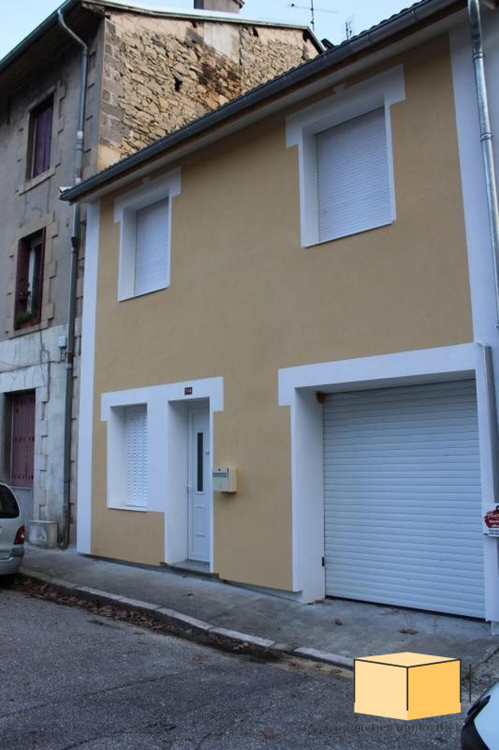 Location Maison Maison 4 chambres avec garage et jardin à VIRIEU LE GRAND (0151 Virieu-le-grand