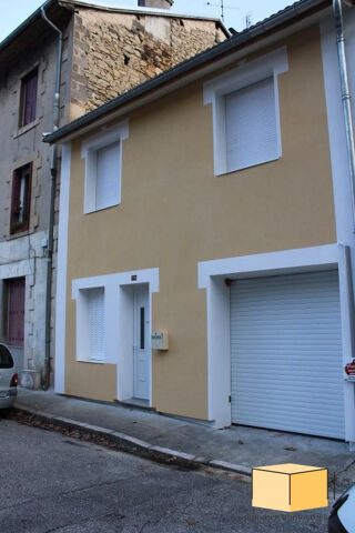 Location Maison Maison 4 chambres avec garage et jardin à VIRIEU LE GRAND (0151 Virieu-le-grand