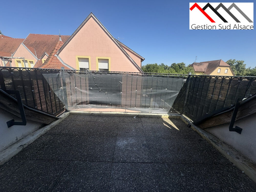 Location Appartement ENSISHEIM, JOLI DUPLEX 3 PIECES DE 66 M2, AU DERNIER ETAGE AVEC Ensisheim