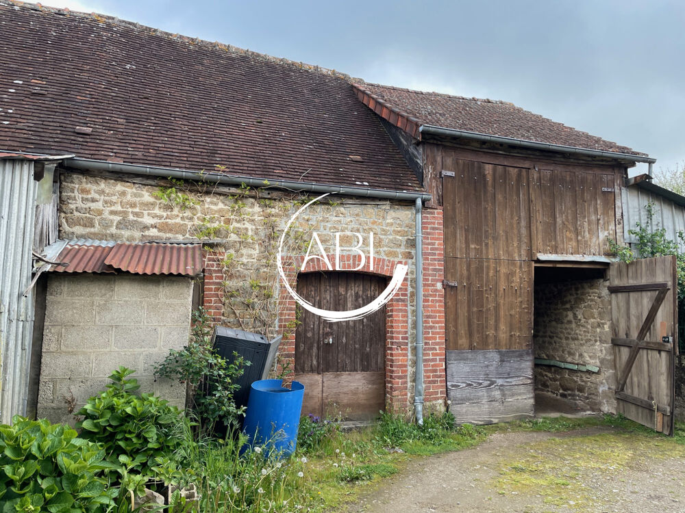Vente Immeuble LOCAL + APT 3 PIECES à rénover - 9 900 € TTC de loyer par an Briouze