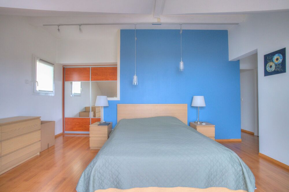 � vendre  Maison P�ron (01630)