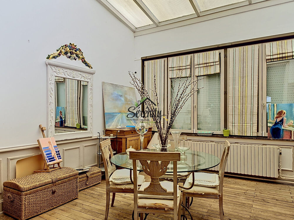 Maison bourgeoise de caractère  Cachet préservé et jardin