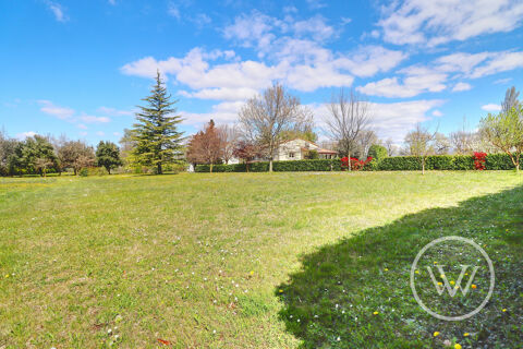   Terrain constructible de 1527m² à Montmeyran 