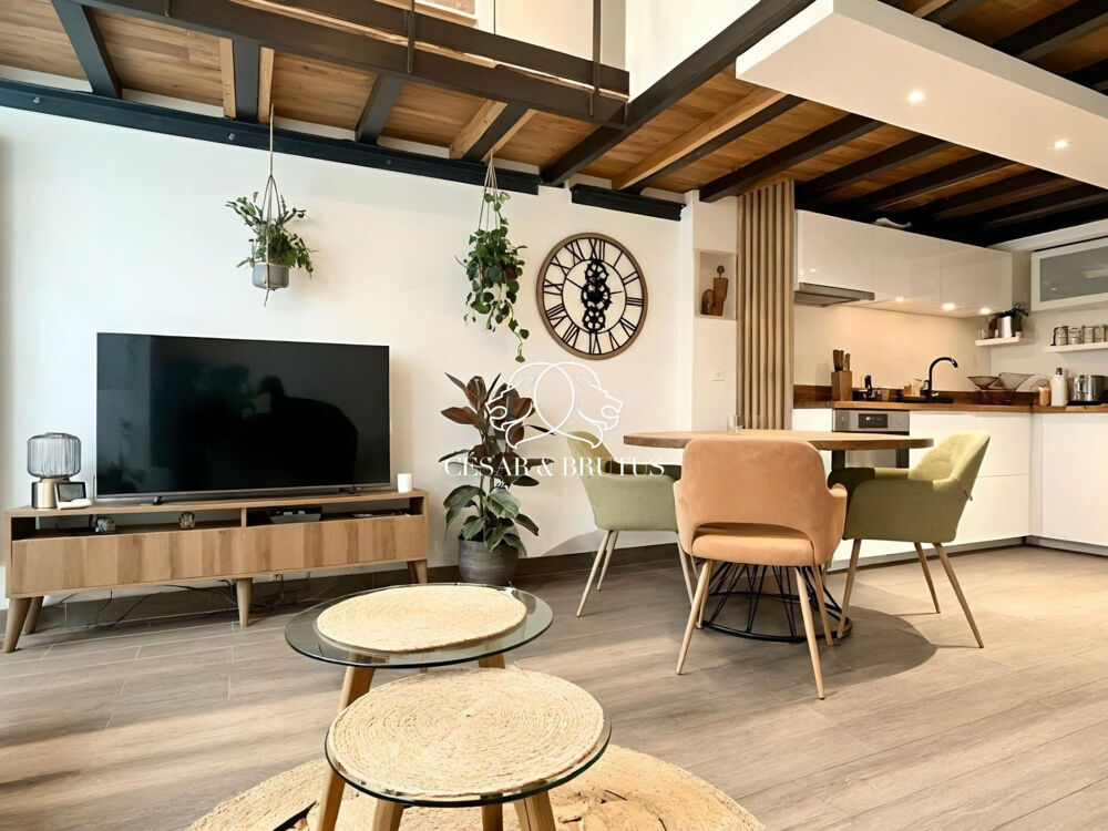 Exclusivité - LYON 6 - Loft (60 m2) - Caves