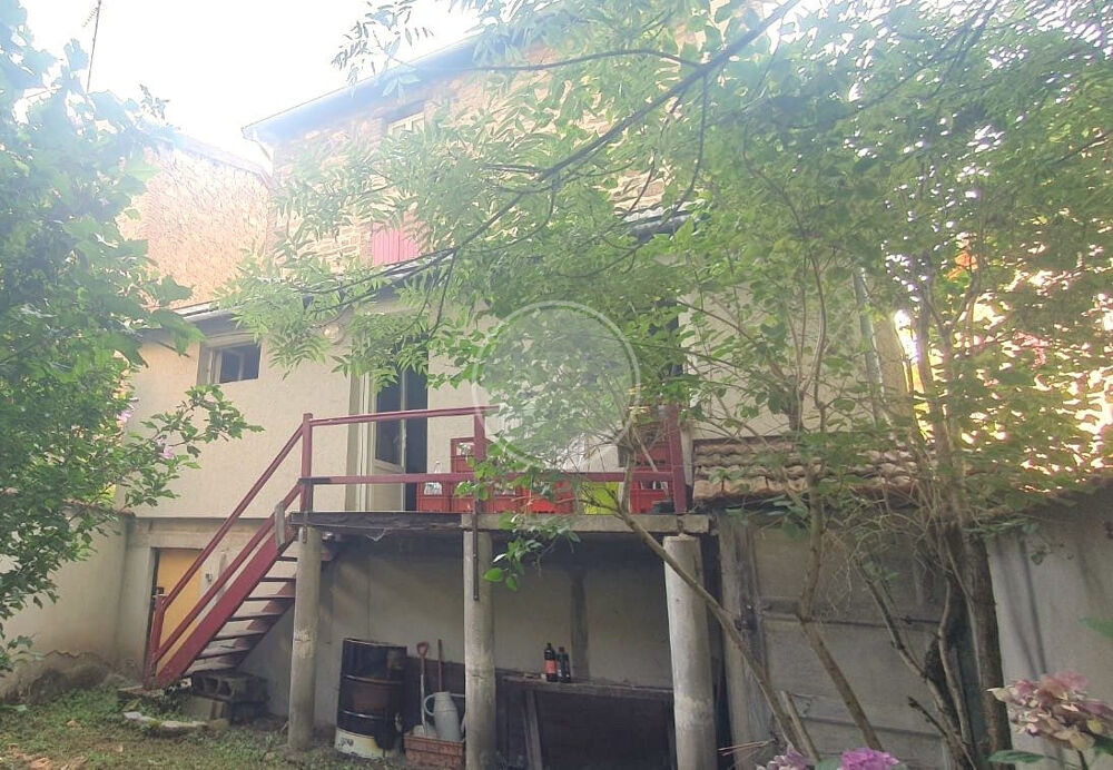 Maison 5 pièces 118 m² · à Sainte-Foy-l'Argentière · 118 m² · 145 000 €