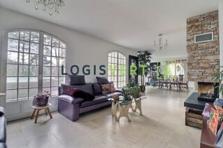  Maison à vendre 8 pièces 236 m²
