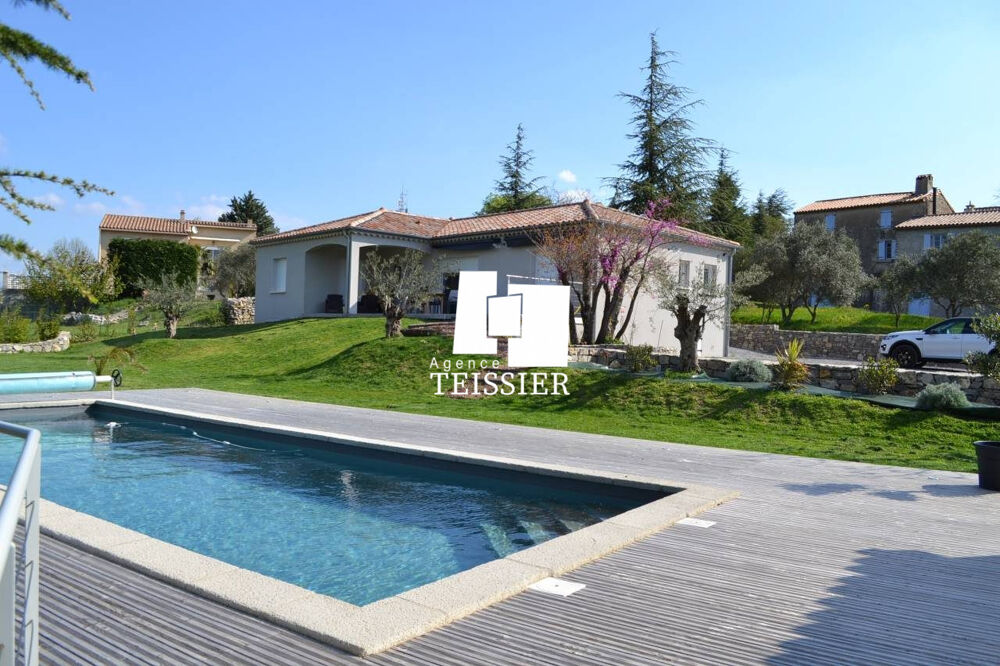 Maison 4 pièces 107 m² · à Les Vans · 107 m² · 470 000 €