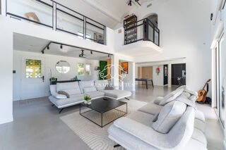  Maison � vendre 6 pi�ces 250 m� Genas