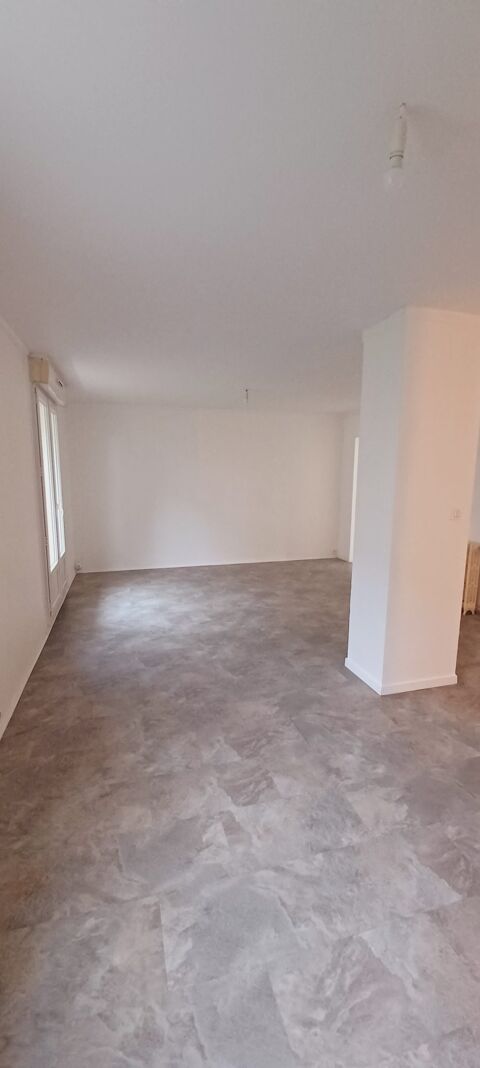  Appartement � louer 5 pi�ces 77 m�