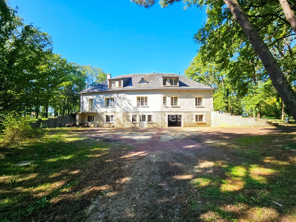 Vente Maison Maison traditionnelle avec dépendances et vaste terrain Verneuil-le-château