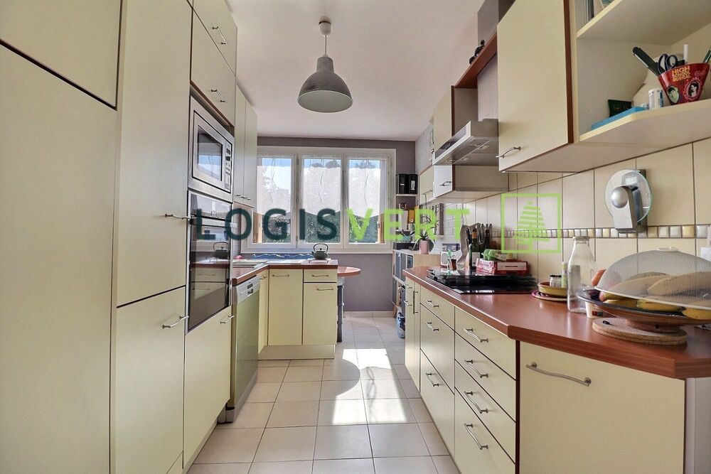 Appartement 3 chambres dans résidence sécurisée