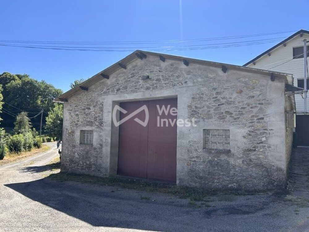 Agréable maisonnette, terrains et dépendance dans les Monts de