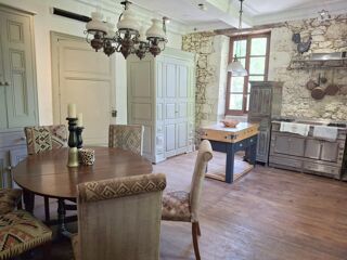  Maison à vendre 11 pièces 388 m²