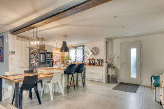  Maison � vendre 5 pi�ces 178 m� Mionnay