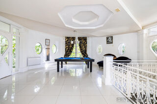 Maison à vendre 10 pièces 285 m²
