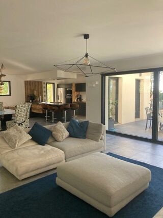  Maison � vendre 6 pi�ces 201 m�