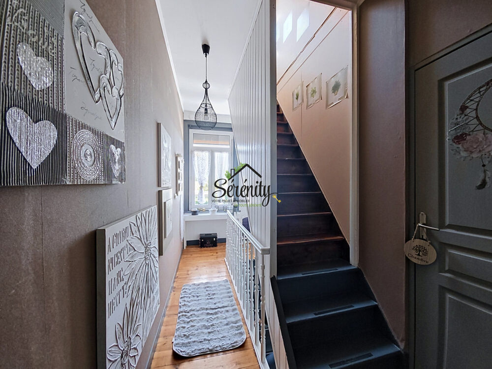 Vente Maison MAISON DE PLUS DE 155 M2. 4 CHAMBRES. VERANDA. JARDIN. GARAGE Hénin-beaumont