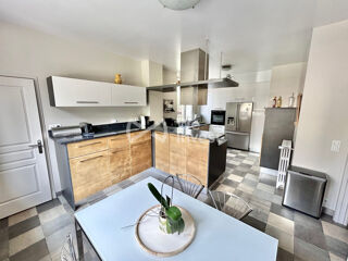  Maison à vendre 8 pièces 240 m²