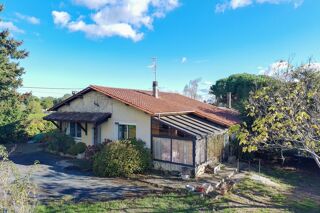 Vente Maison Maison de campagne de plain-pied avec 3 chambres et jardin arbor Creysse