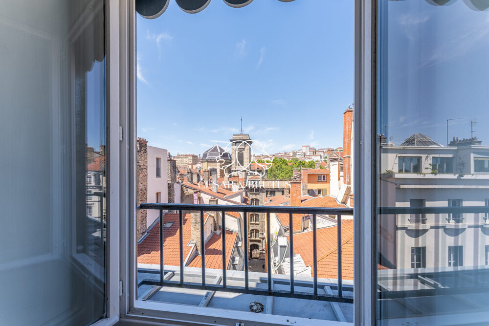 Appartement en dernier étage avec vue dégagée