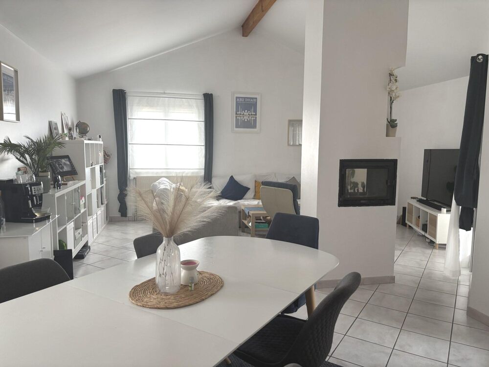 Location Maison MAISON INDIVIDUELLE AVEC JARDIN Collonges-au-mont-d'or