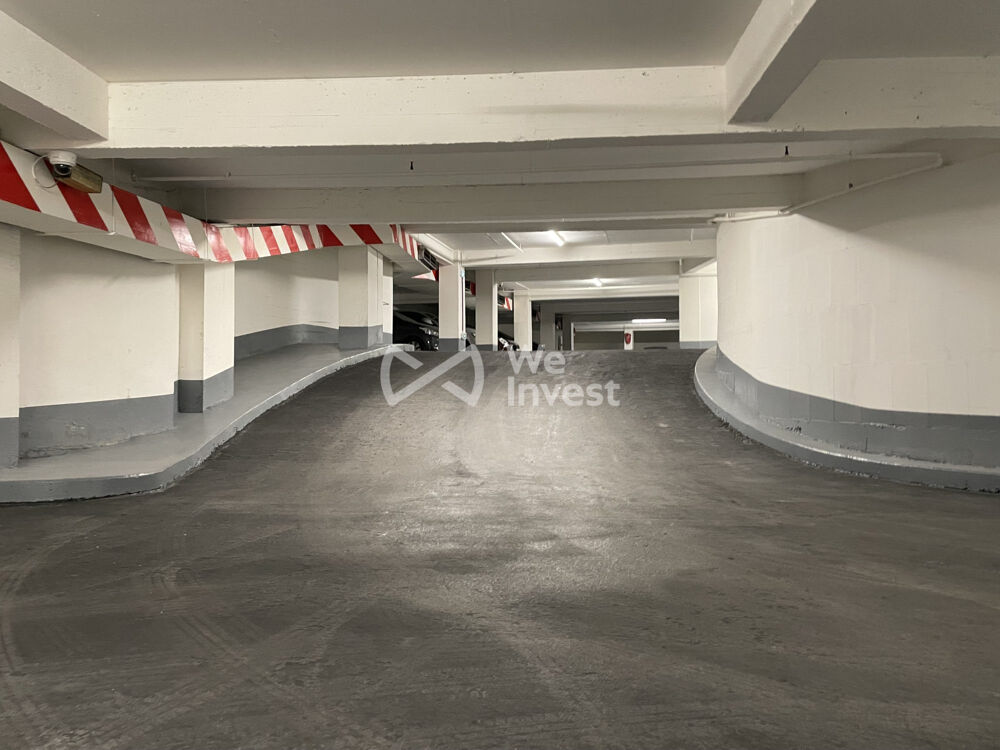 Vente Parking/Garage Garage Parking à vendre Paris Paris 18
