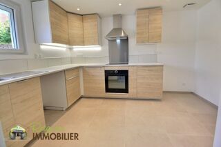  Maison à louer 4 pièces 127 m²