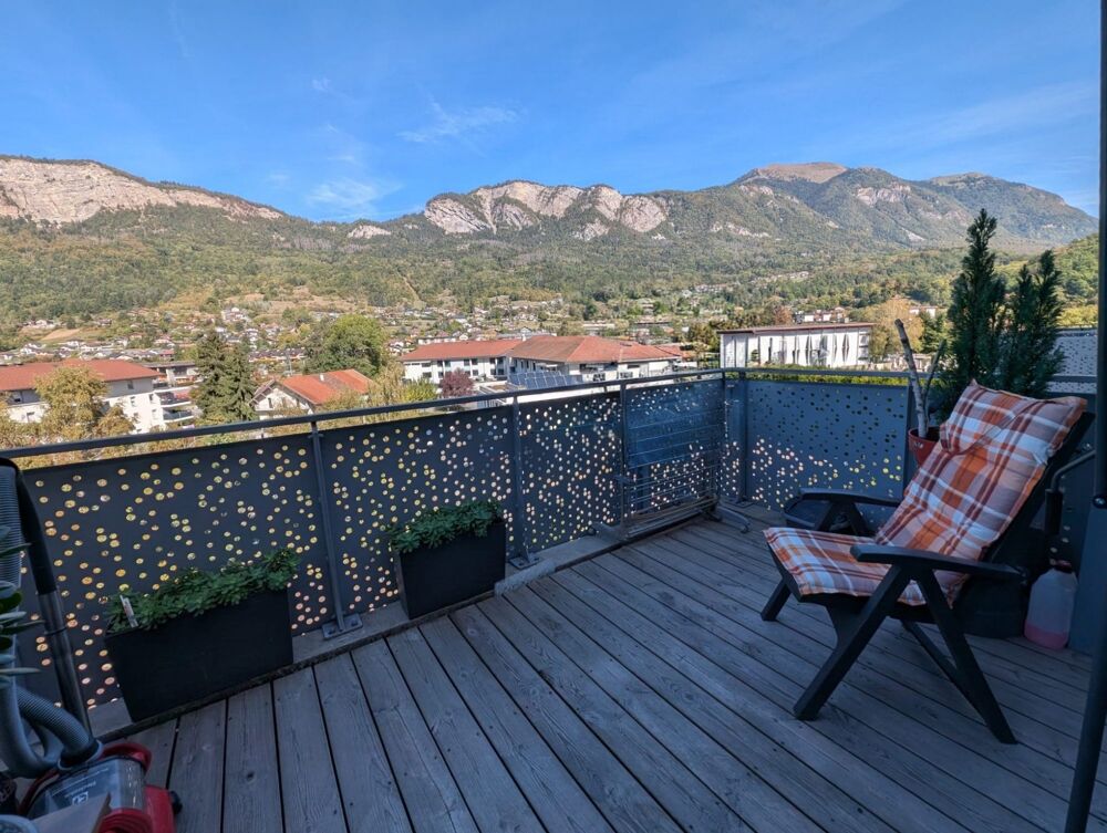 BONNEVILLE  Appartement 2 pièces de 44 m² avec terrasse et