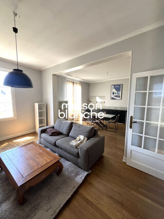  Appartement à louer 4 pièces 95 m²
