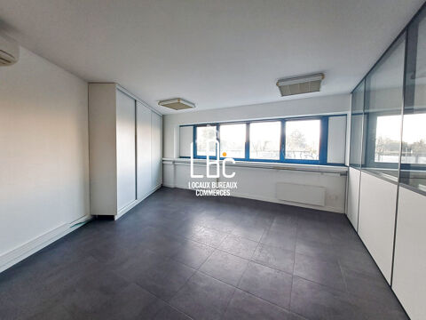   Rezé - À louer bureaux 102 m² 