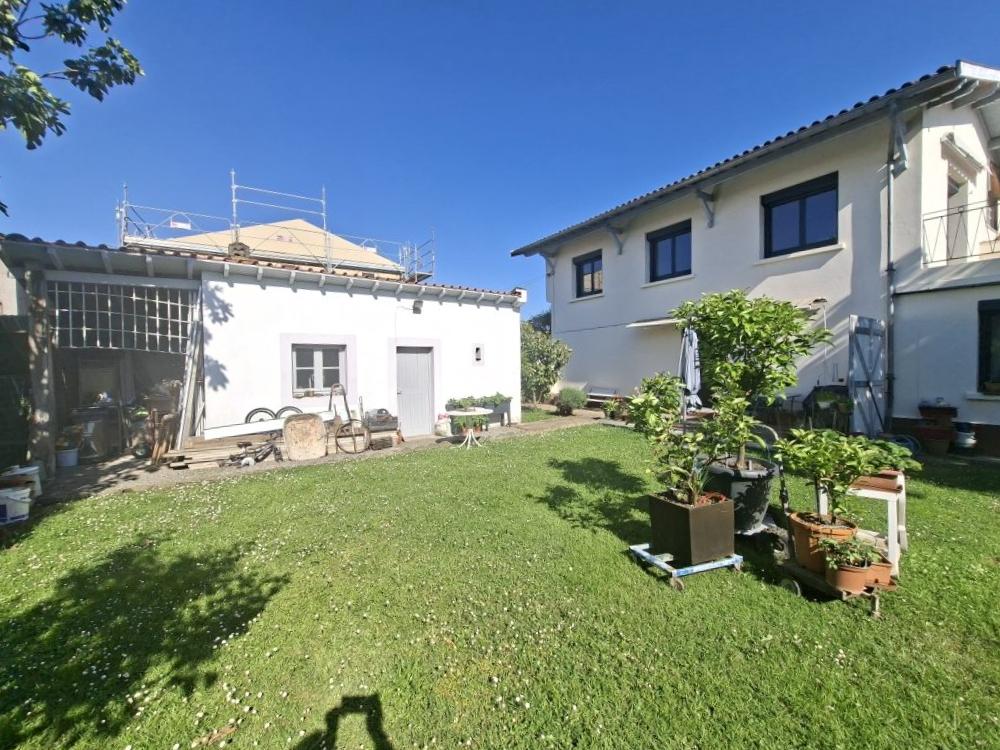 Vente Maison SAINT GAUDENS CENTRE VILLE MAISON T6 AVEC GARAGE ET JARDIN Saint-gaudens