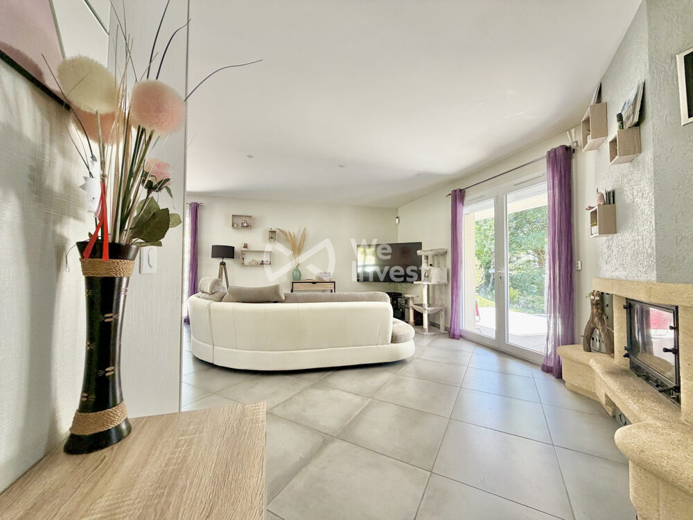 Villa de type 5 de 127 m2 habitables avec quatre chambres, jardi