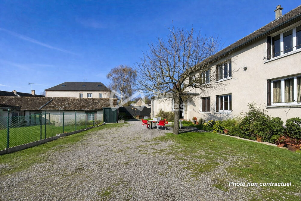 Maison 9 pièces 212 m² · à Granges-sur-Aube · 212 m² · 209 000 €