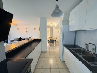 Location Appartement BEAU T4 MEUBLE BALCON GARAGE Lyon 8