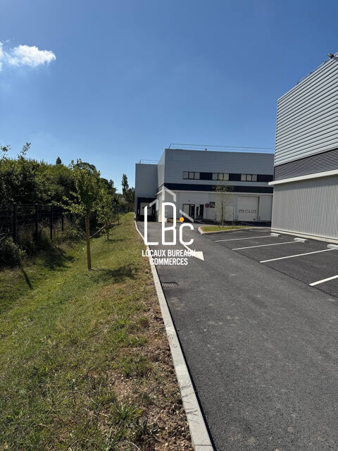 A&eacute;roport Nantes Atlantique 401 m&sup2; &agrave; louer avec bureaux et ent 2840 44340 Bouguenais