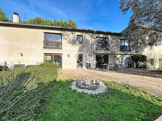  Maison à vendre 15 + pièces 250 m²